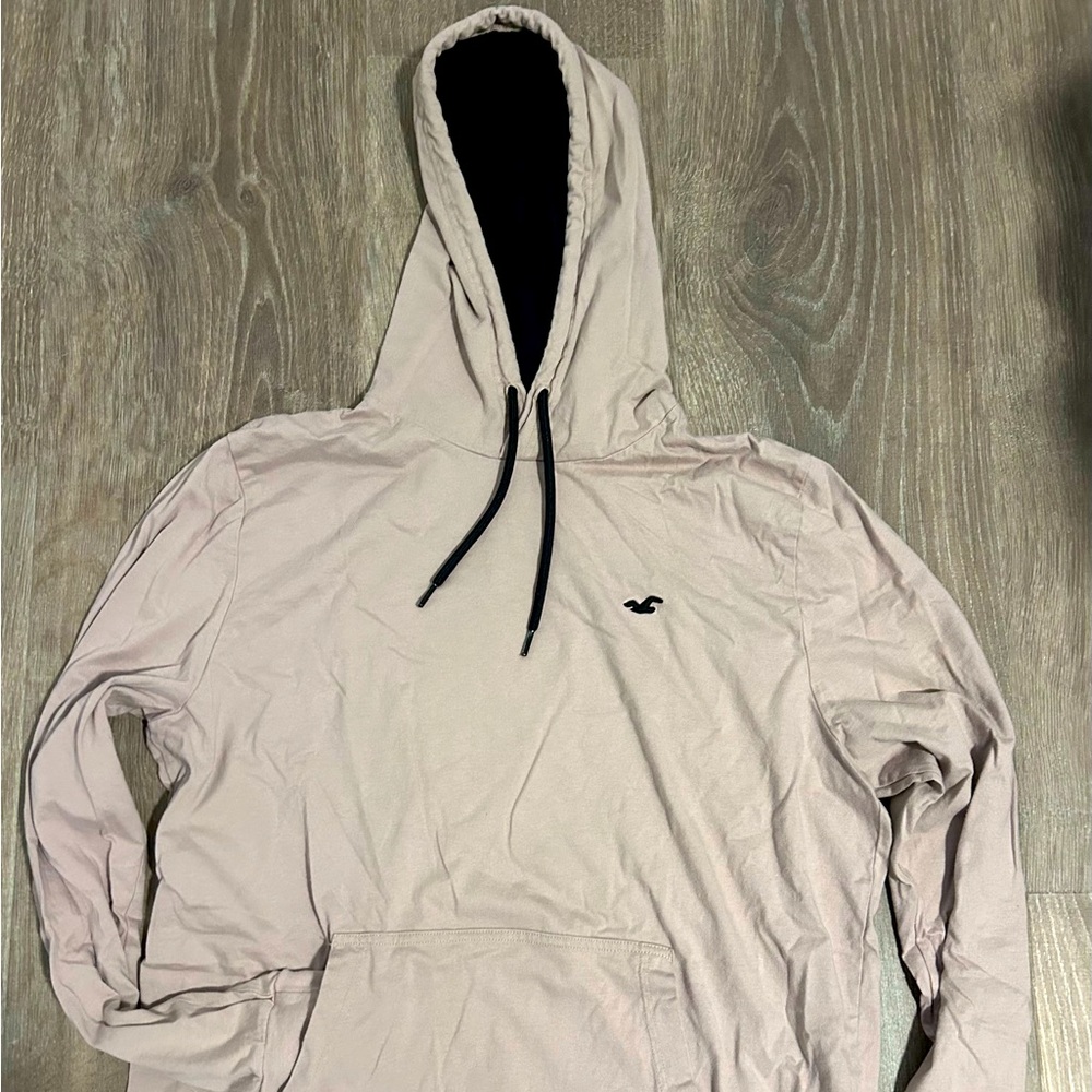 Men’s Hollister T-Shirt Hoodie.